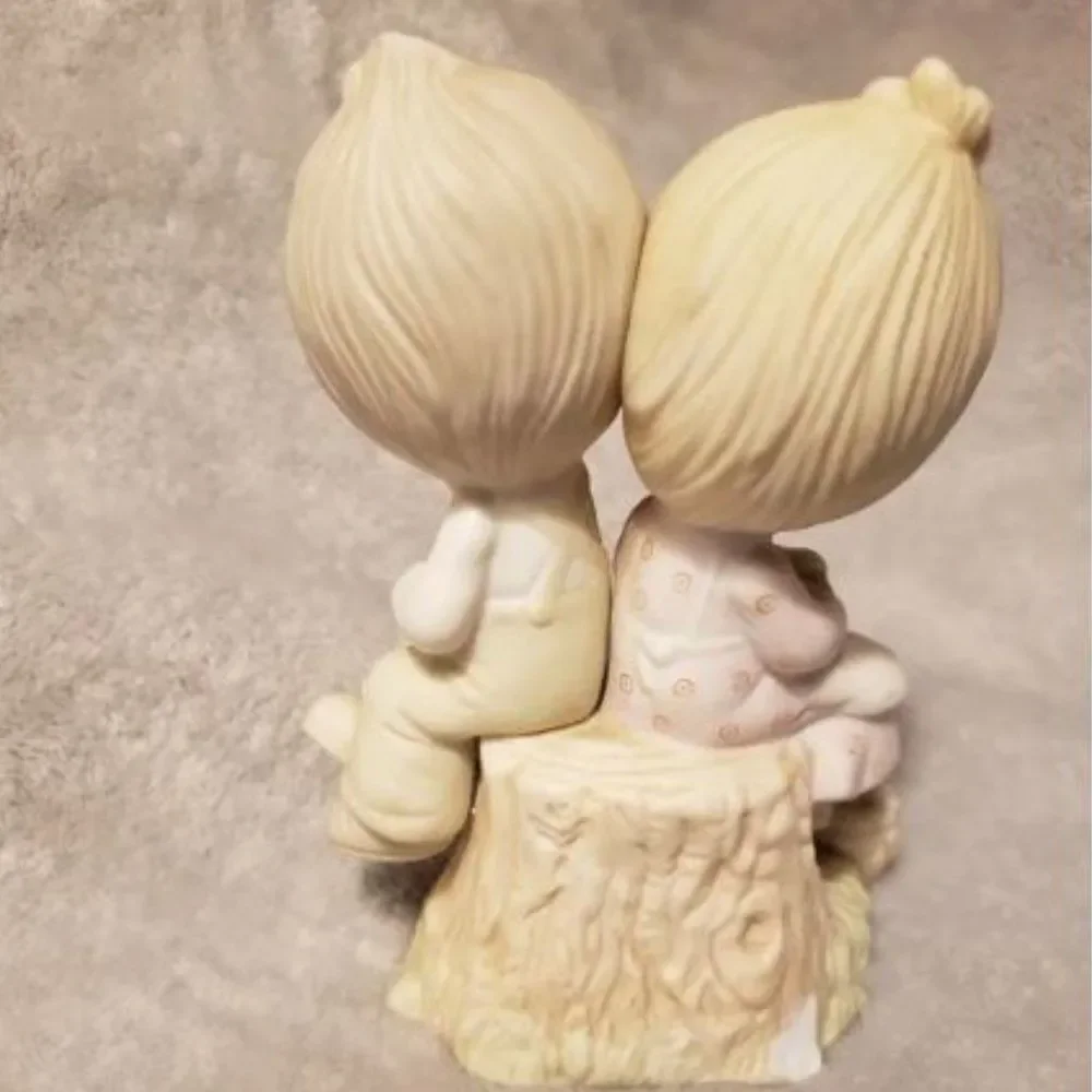 Precious Moments precious moments